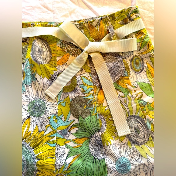 J. Crew Floral Skirt Liberty of London XS - Picture 2 of 9